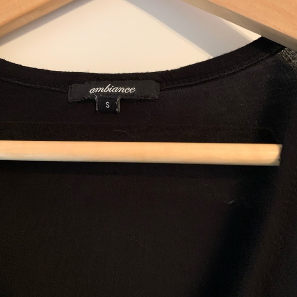 Black flounce top - Picture 3 of 4